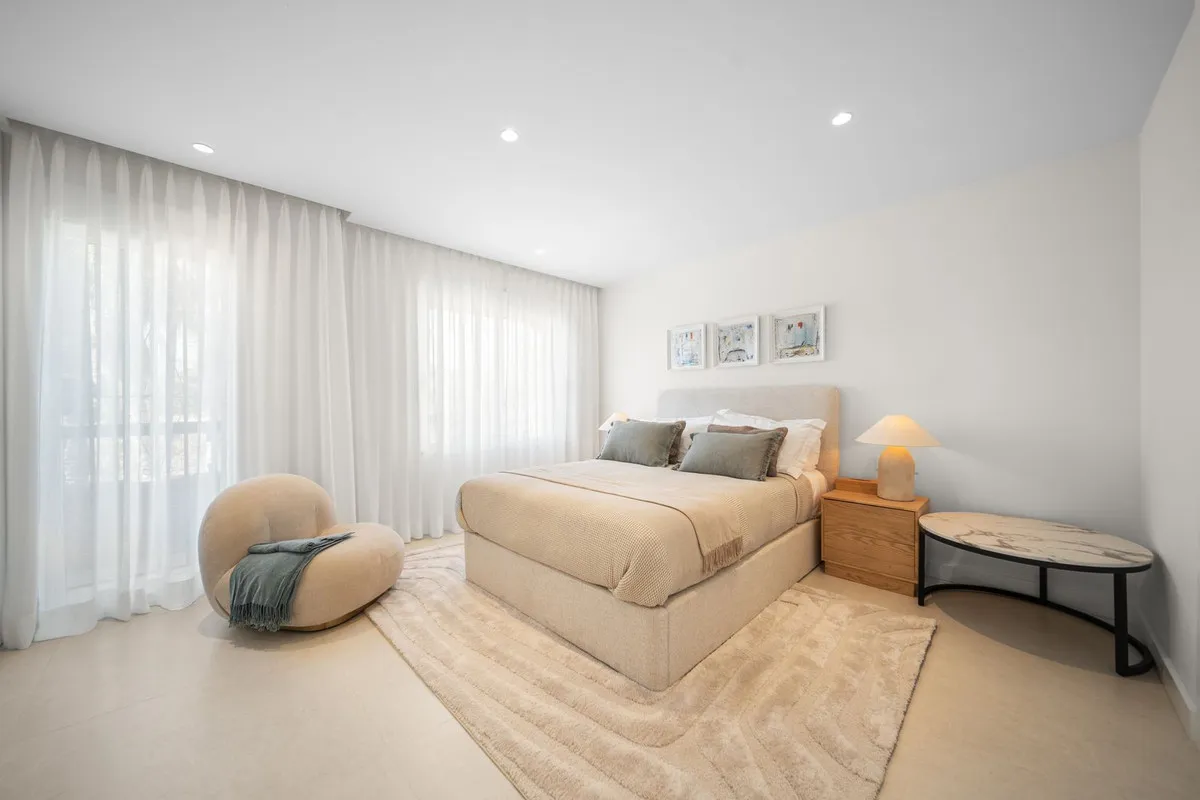 12dc77fc-a2c4-44d7-8f93-6c0633ad73b9