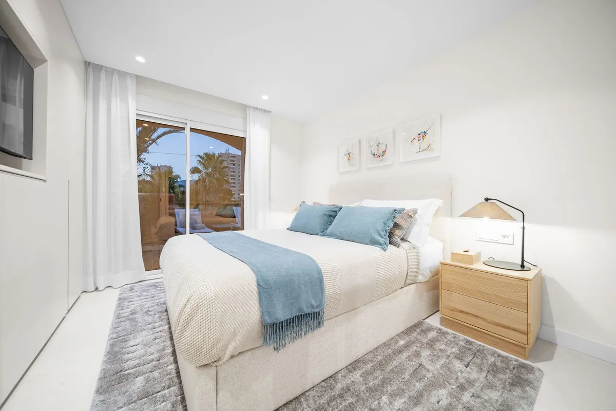 52472424-01b5-4d93-b1aa-d111bd7c8872