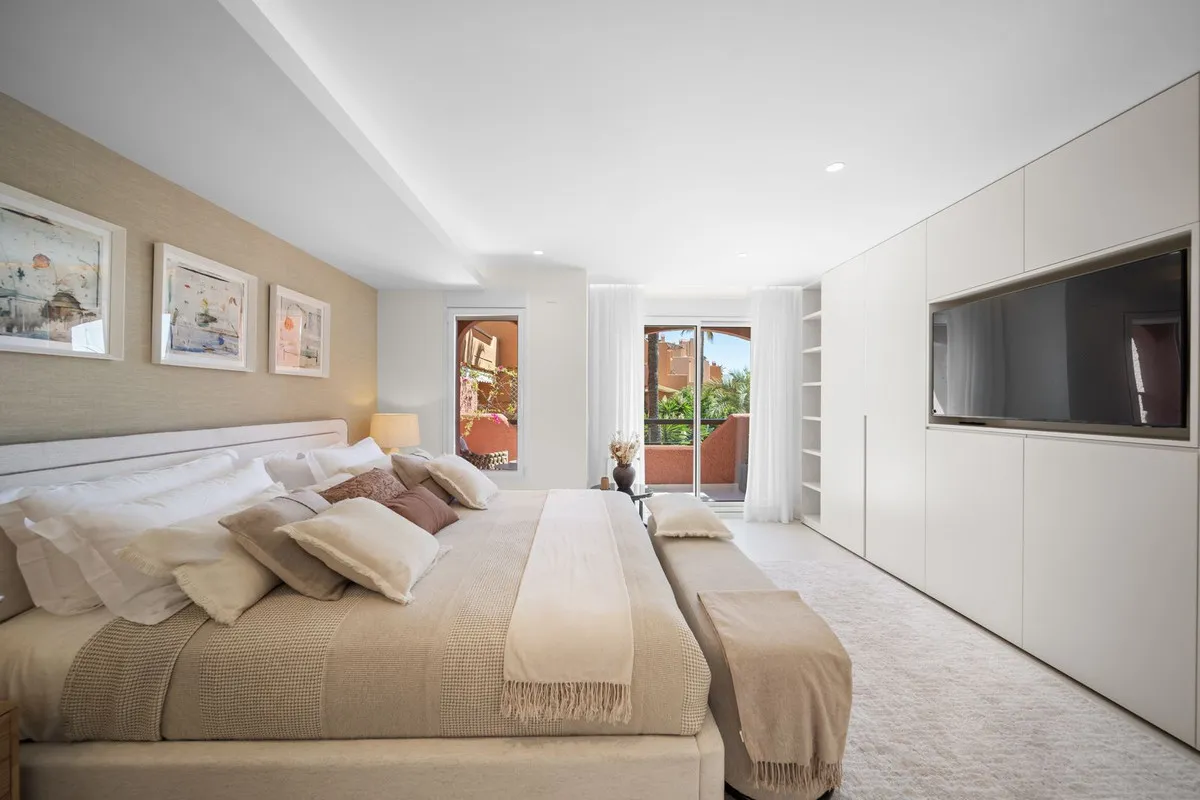 94d66c55-0fbf-4328-9994-ee4d71e482b3