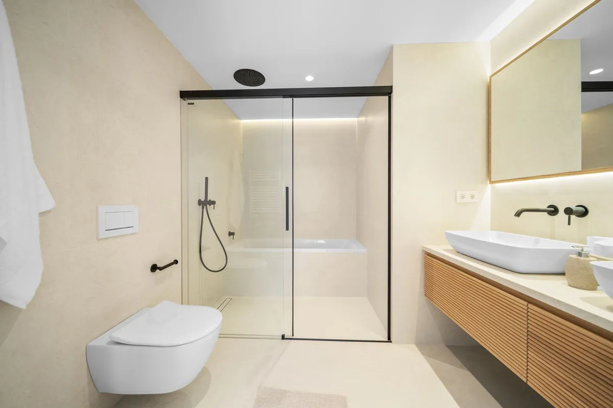 c102da9f-346c-41ab-b4d2-5ba00136ffbb