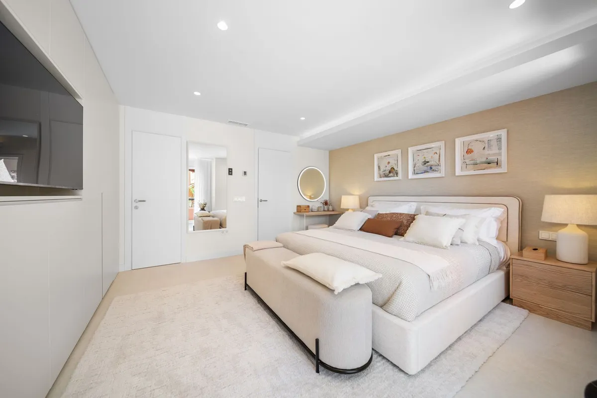 ed258906-4153-4c06-85c0-8fb059b8fa7e