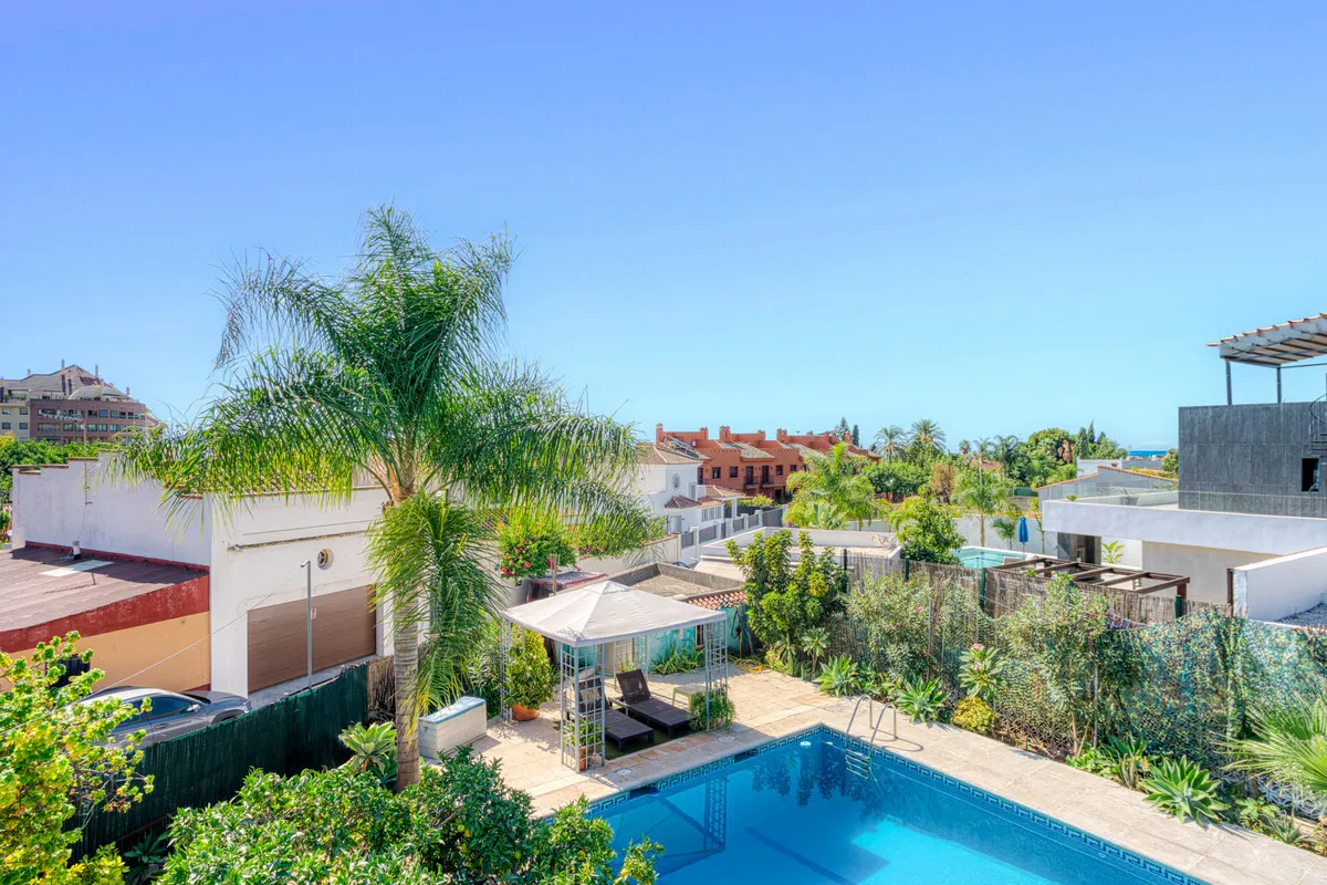 9b994221-32fb-4caa-b113-c11c16b16645