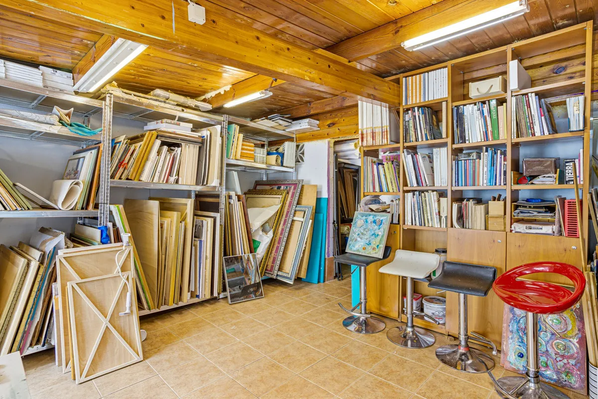 b9c1a3fc-8ef7-4583-beb9-39c2ef01d5f0