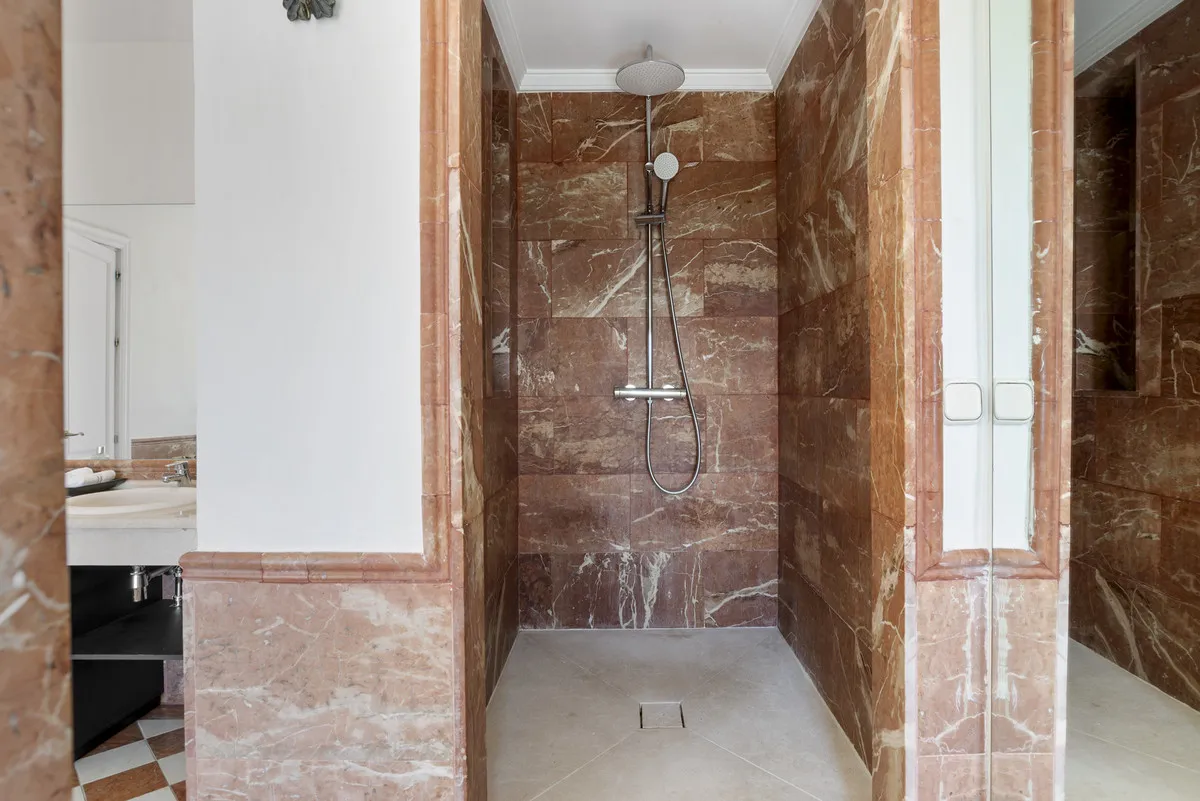 7e7e121e-37a7-4aa9-a18f-e6b394611ce0