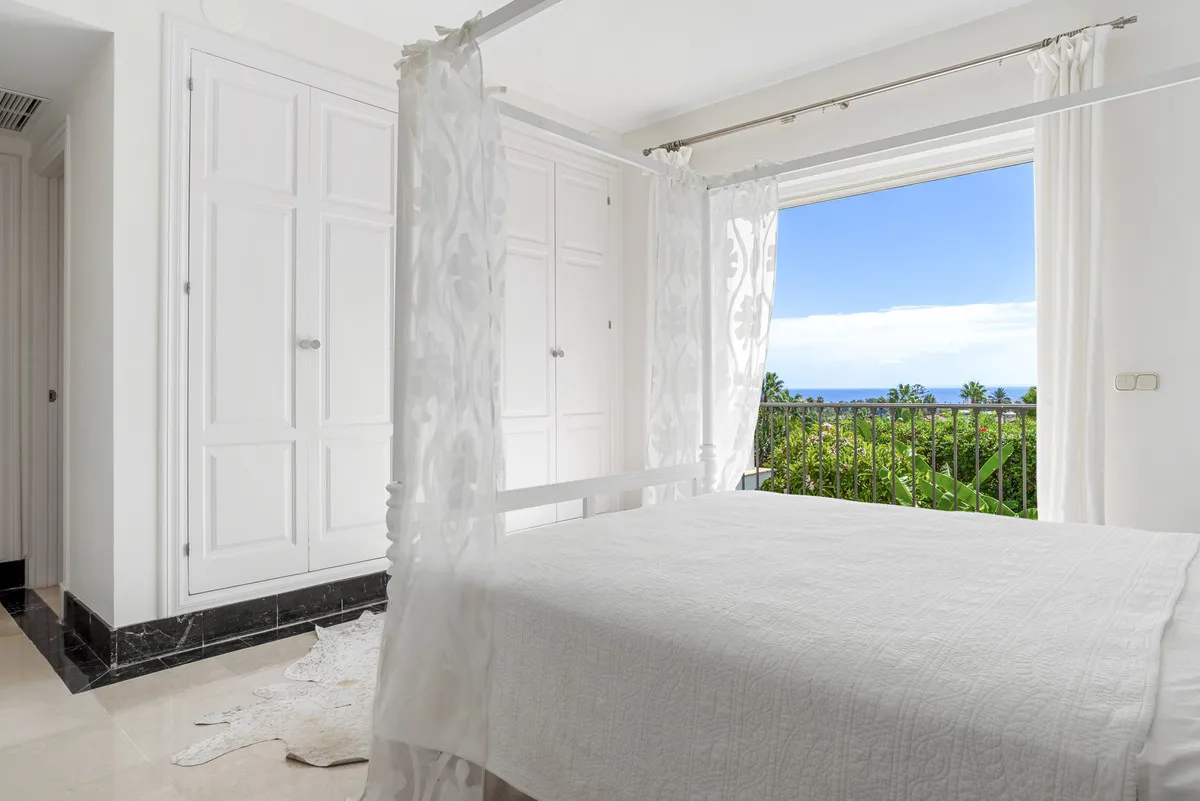 a9c28263-14bd-4219-ad5f-9b12fc8dfc04