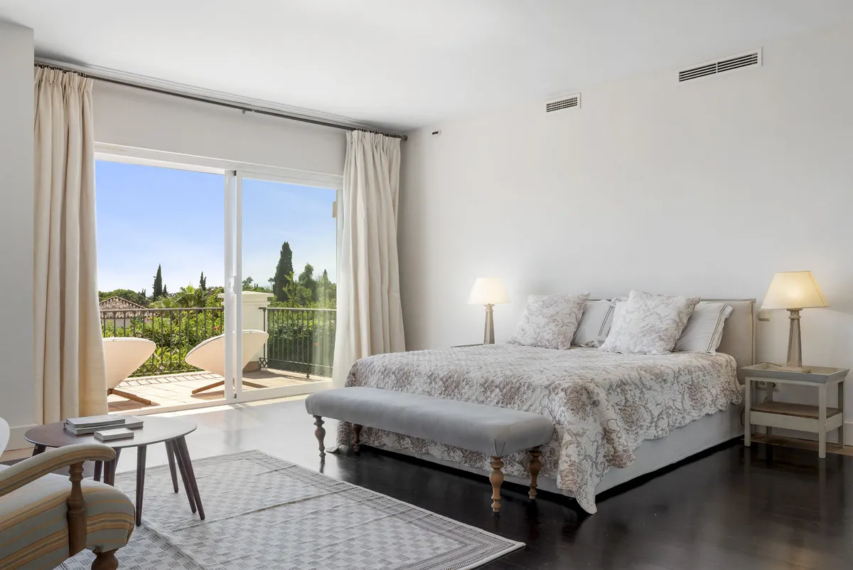 b3290ee5-de7c-4655-9a88-e6ae032682fb