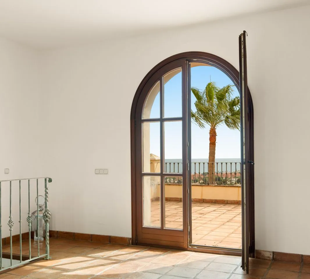 2ed04562-0afb-4417-ad92-dfba45e12ebe