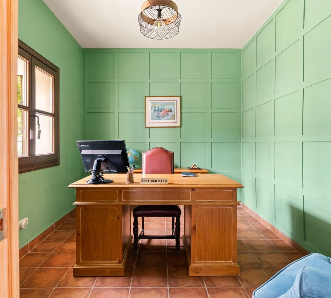 9ad59425-32d5-4551-bf42-866c96199c85