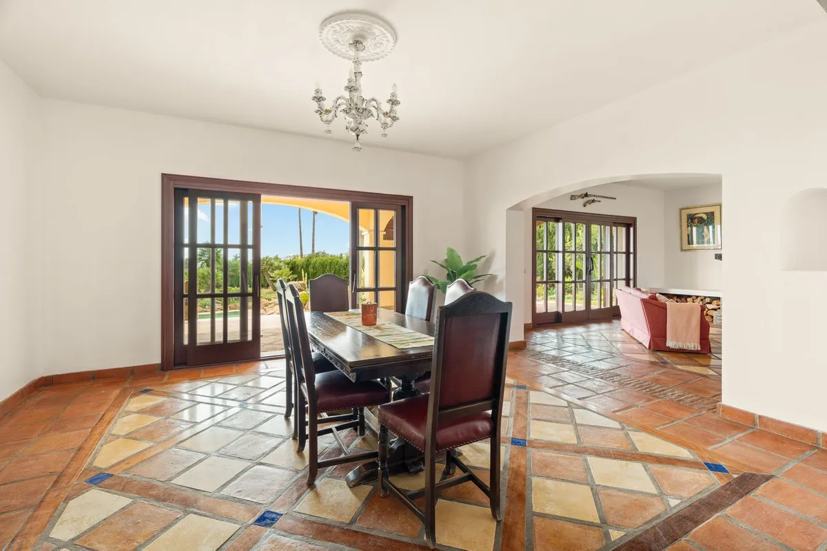 c161162b-da99-4846-9206-2e980113b4a0