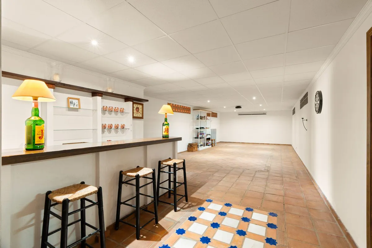 e0822bdd-a5f9-4a54-b2fd-b015204b0eb5