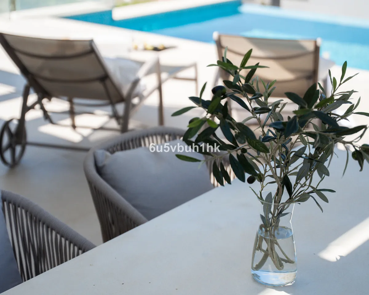 271ba3c8-cf35-4622-ab69-1038789cc543