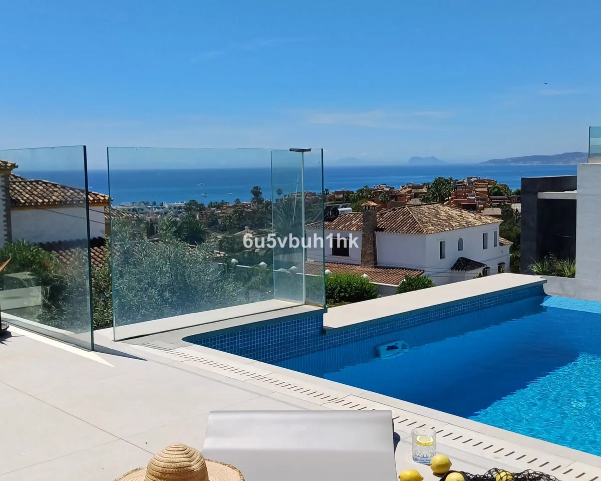 8dee8439-3cd4-4109-8b05-c2809237470f