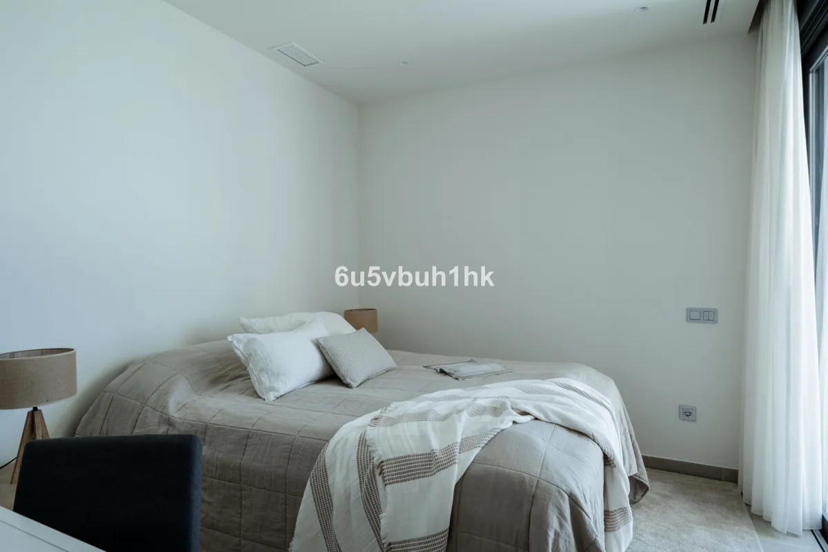 dbdb00b0-f4fa-499a-8d46-3e19367a9fd2