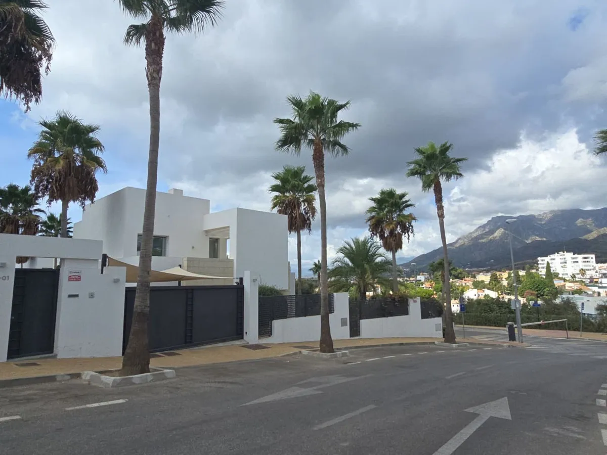 9f11970e-9923-4f9f-9245-86101db448cf