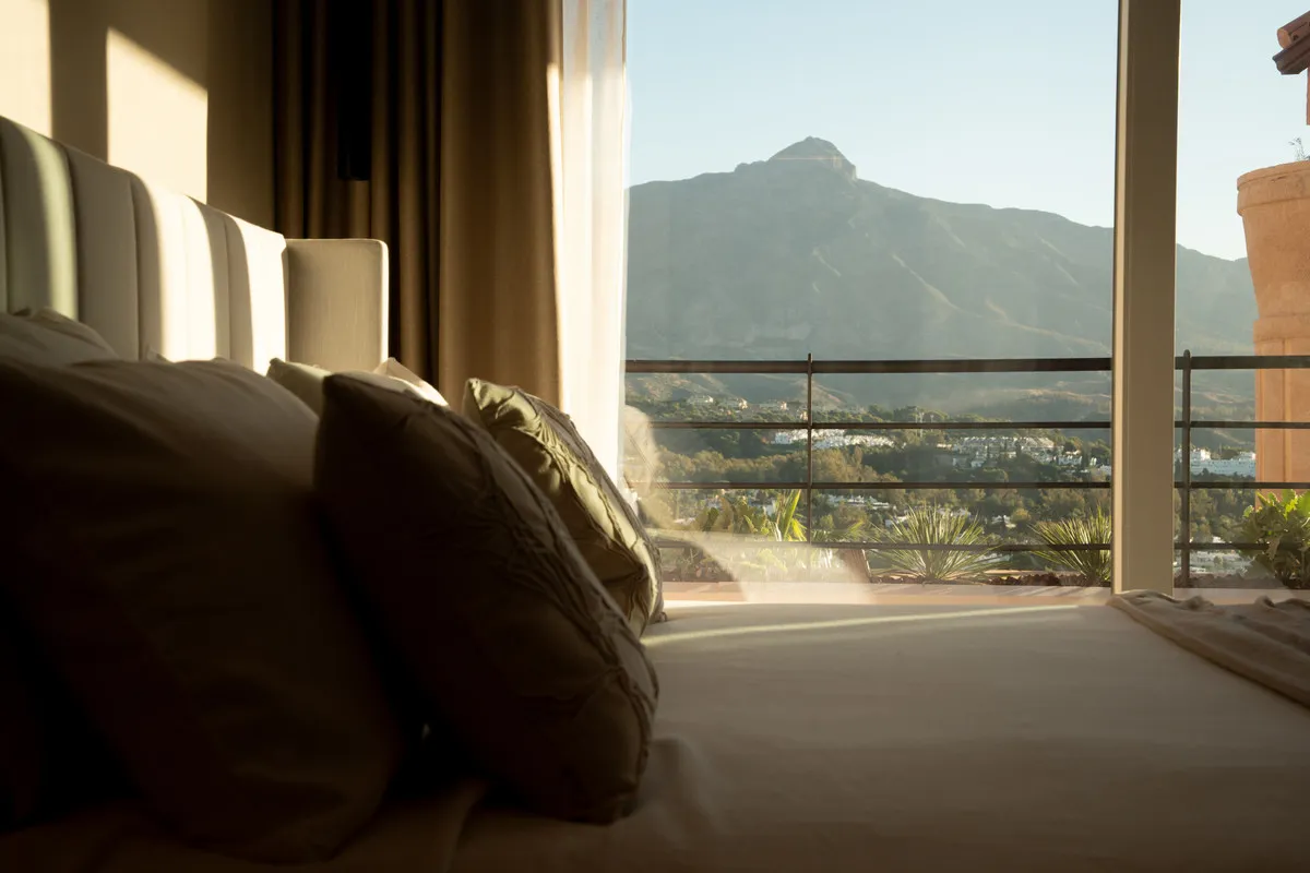 856a7bb7-ccc3-43f9-8eb1-40d996655e62