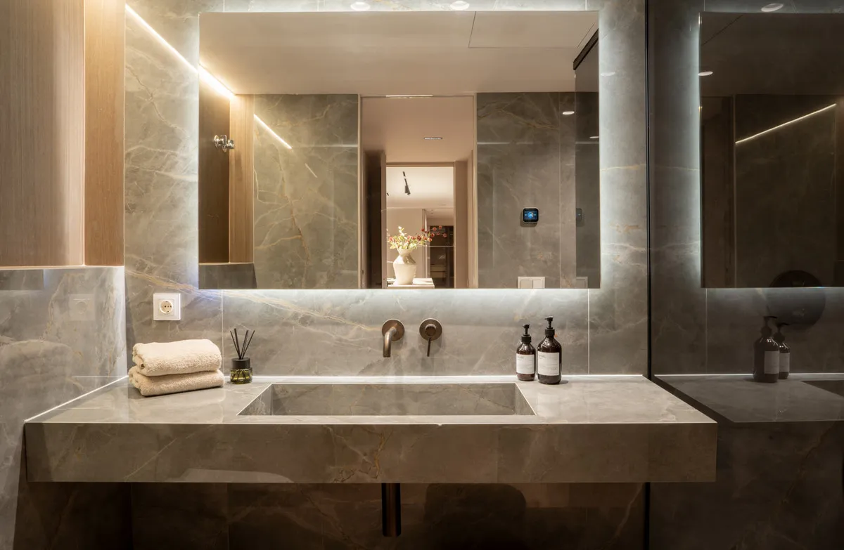 e05da554-f8b6-42a8-9e37-a8fb91372998