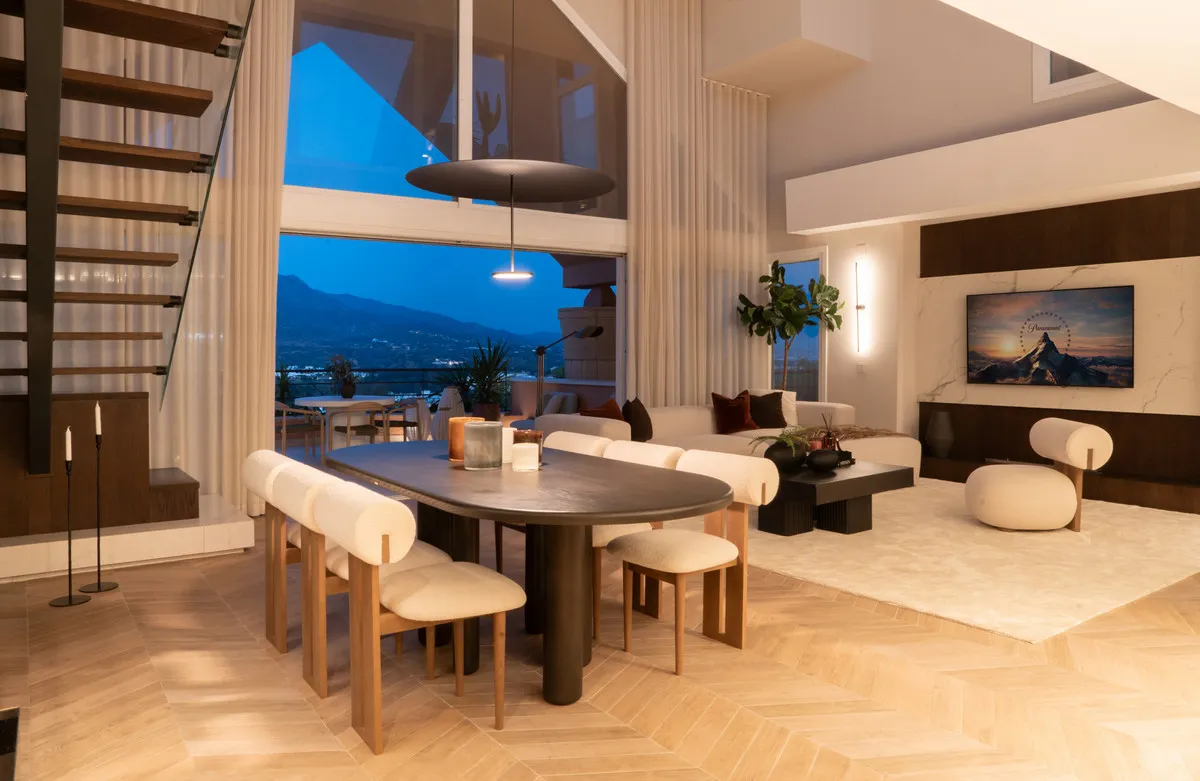 f6d0b18e-ab08-48d6-b443-0076a1950212