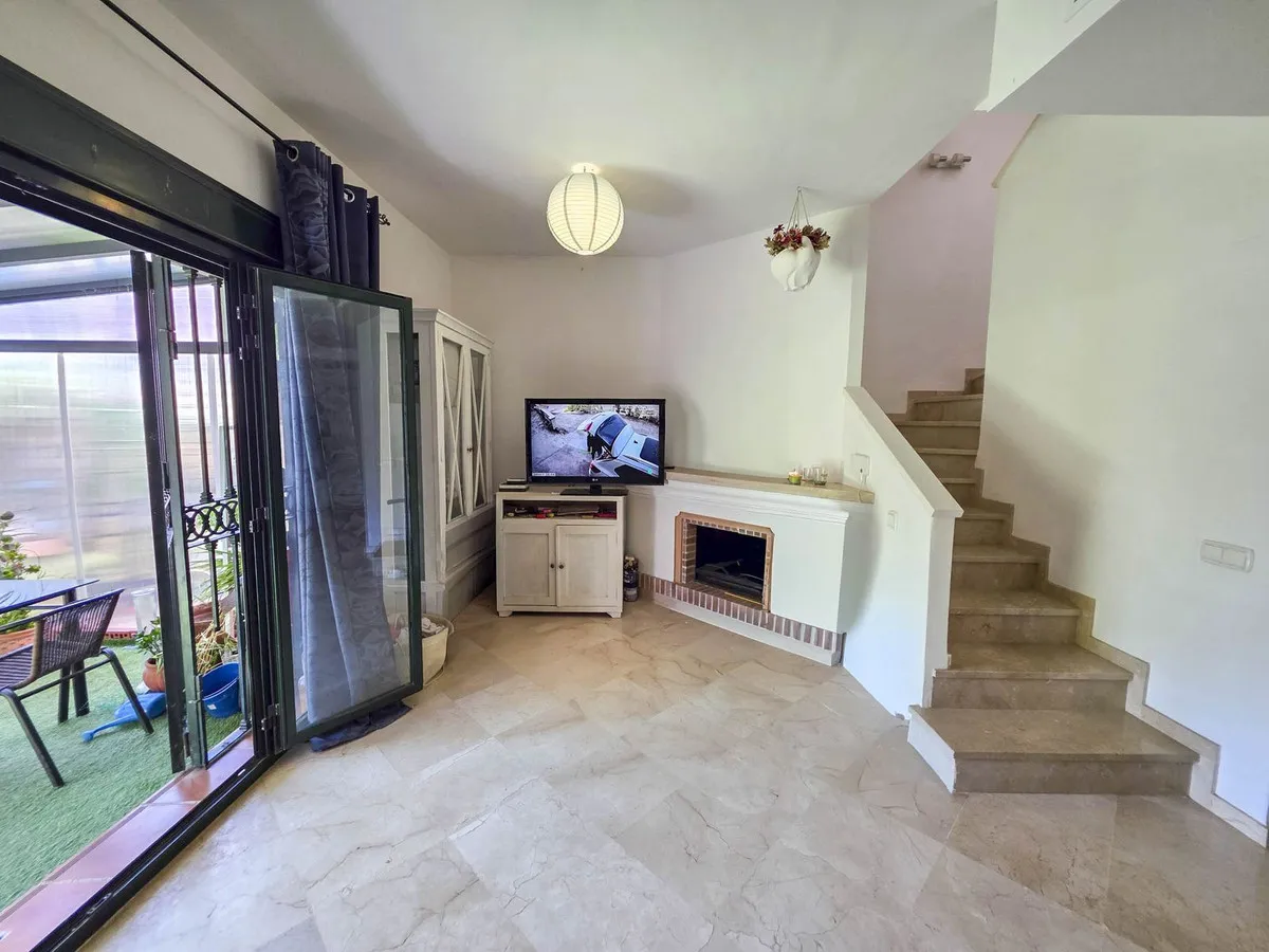 09934994-b91b-4d3a-8aaa-976424be3e9a