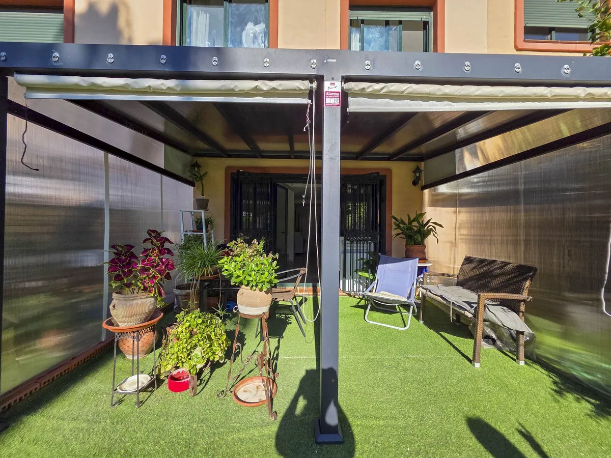 884add83-6a3b-4063-90c1-e834adc1b143