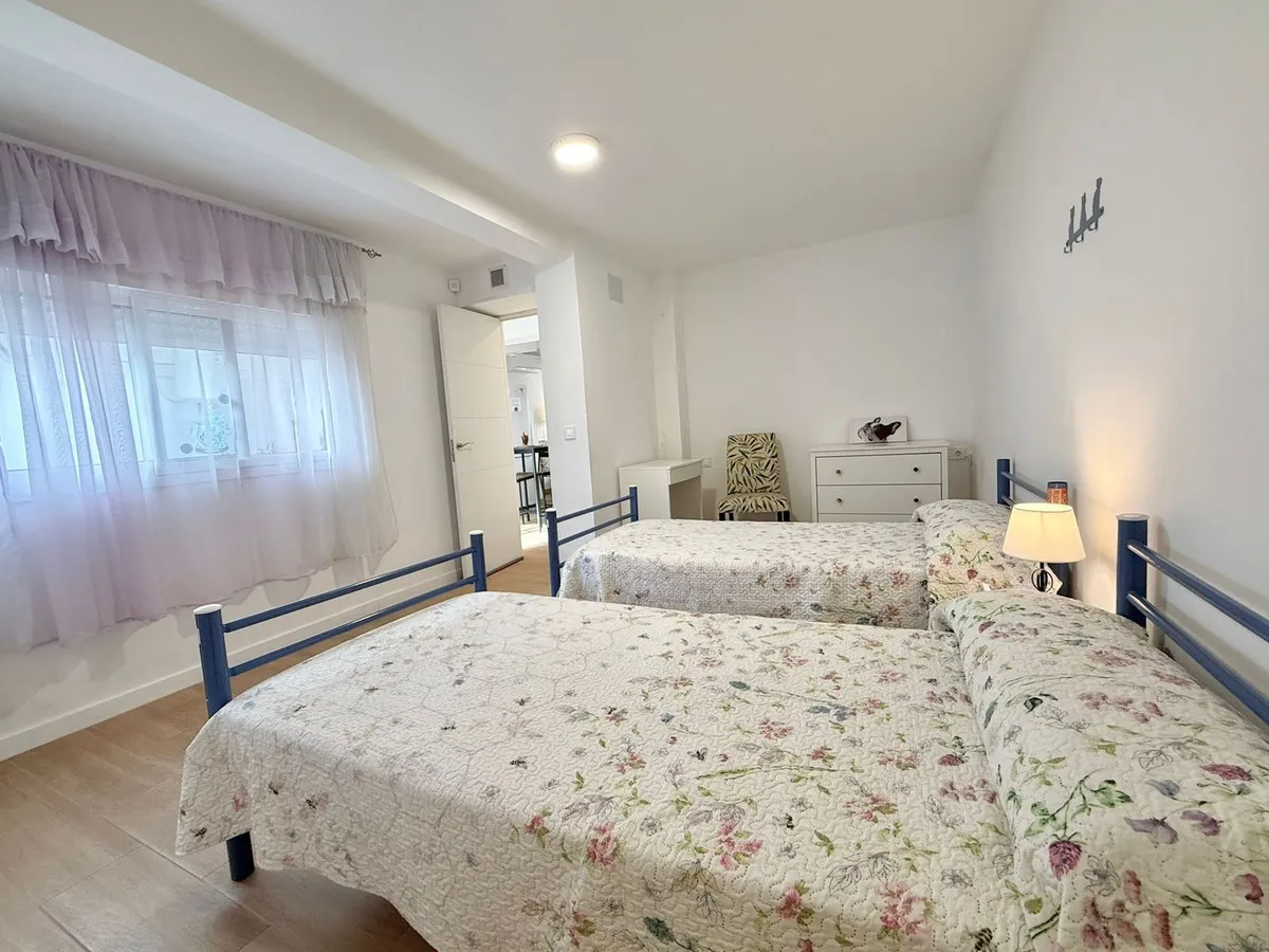 2c00028f-6d2f-47c1-8125-ffcfa43f831a