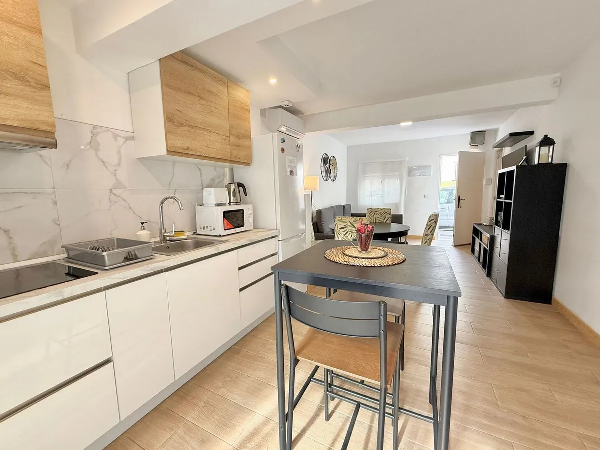 ed026d46-b5a1-40ad-b390-07aa226fbbd2