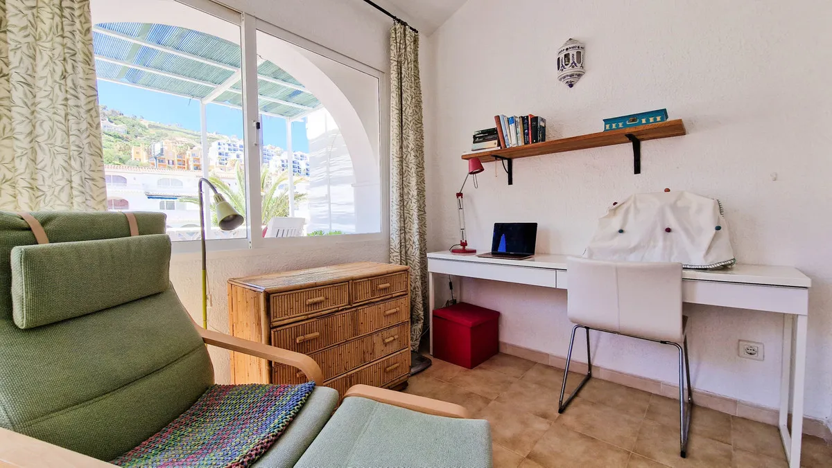 30ade844-6e9f-45ce-af28-c3ef8bd3ceac