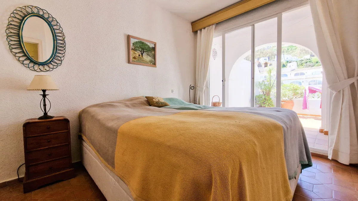 e5851479-5410-4d6d-adac-4a66db997469