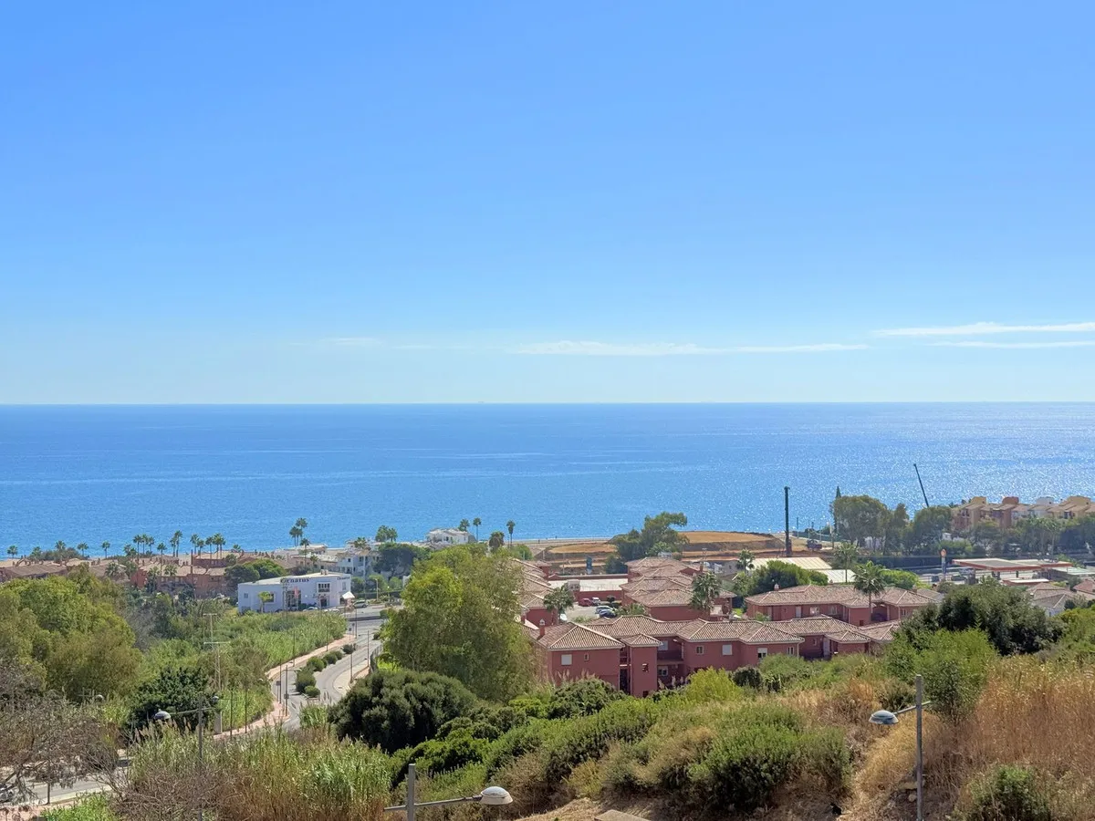 a8845264-dcd2-4295-b0ec-b0d699ca6a28