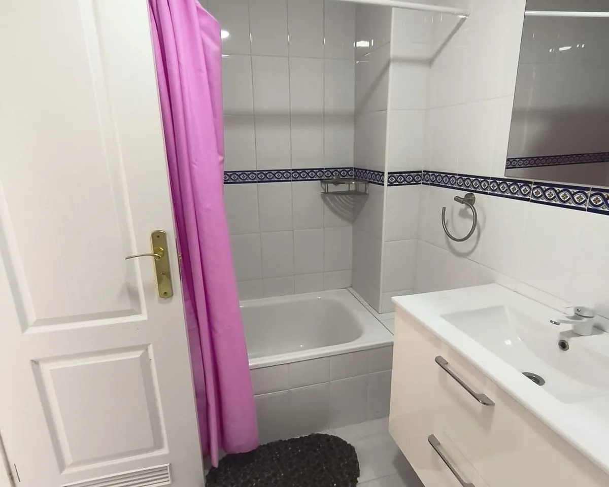 63201346-8e4c-4533-9938-cf0aa0811024