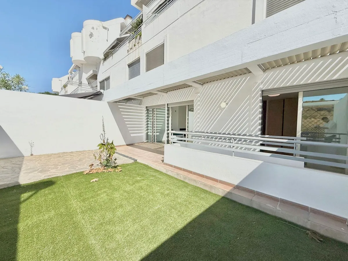 4a3e7c84-8f82-4a3d-b022-4839a7e35c03