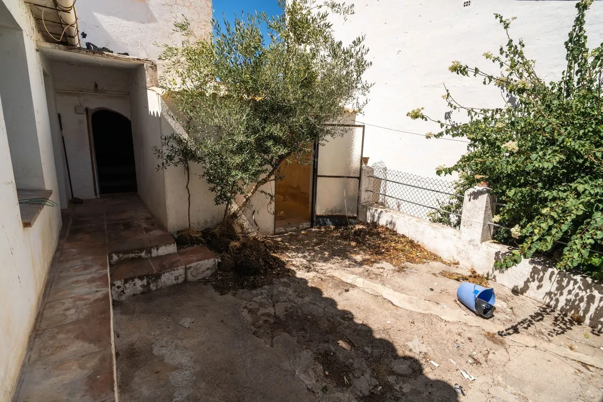 7591fb61-a494-4639-8d2e-bca80cd83f35