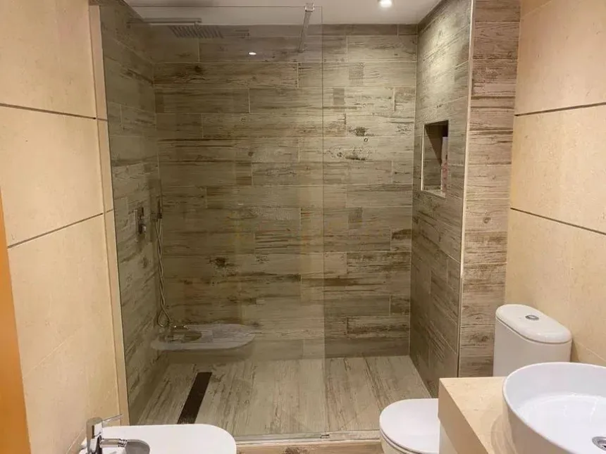 7c47e4ce-e171-4564-a146-558074bd7d63