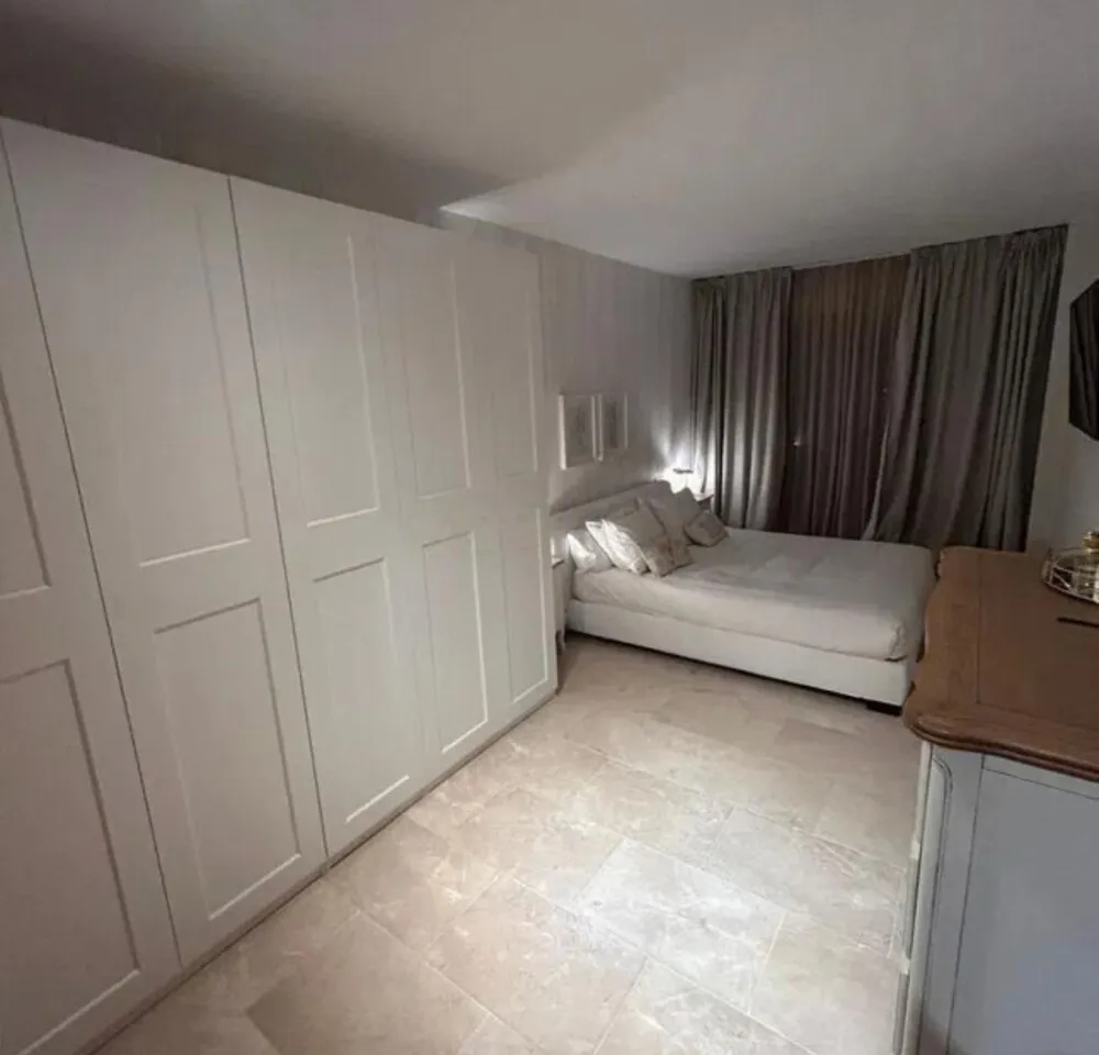 a785e033-7962-4889-8d4e-adf198fcecc1