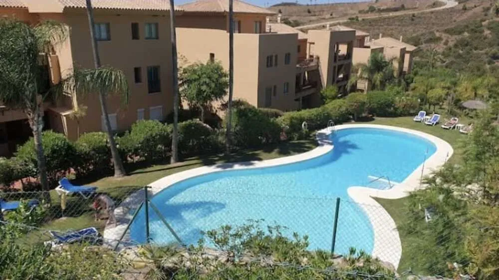 e62a61bb-dfb5-46ce-8ae8-e5136800e7f6