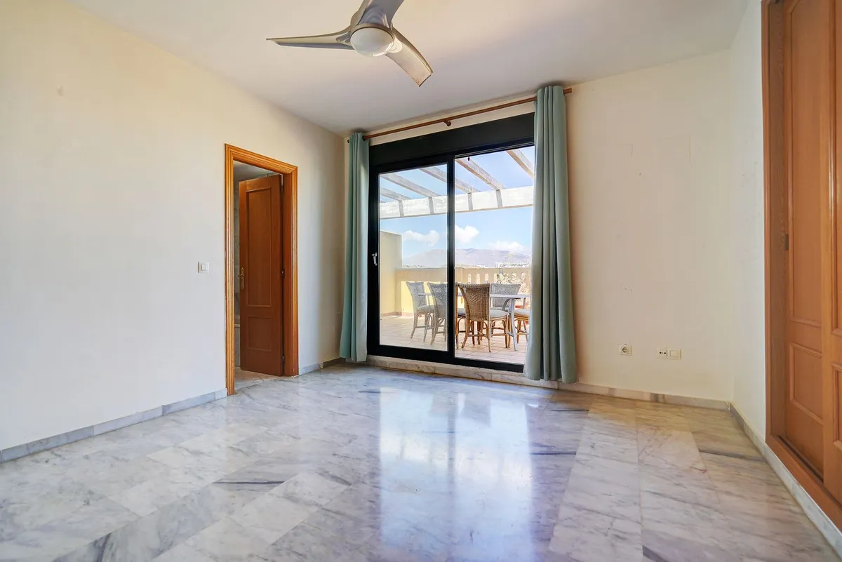 b3df4f9a-a87b-45aa-b206-b8b4f8a150de