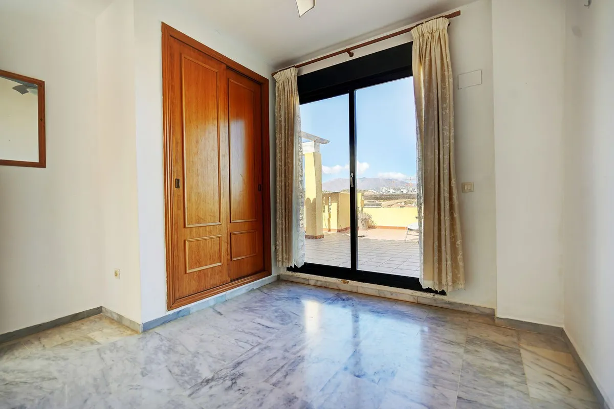 b9284d91-2f0f-4f71-bba7-16f8f45bc085