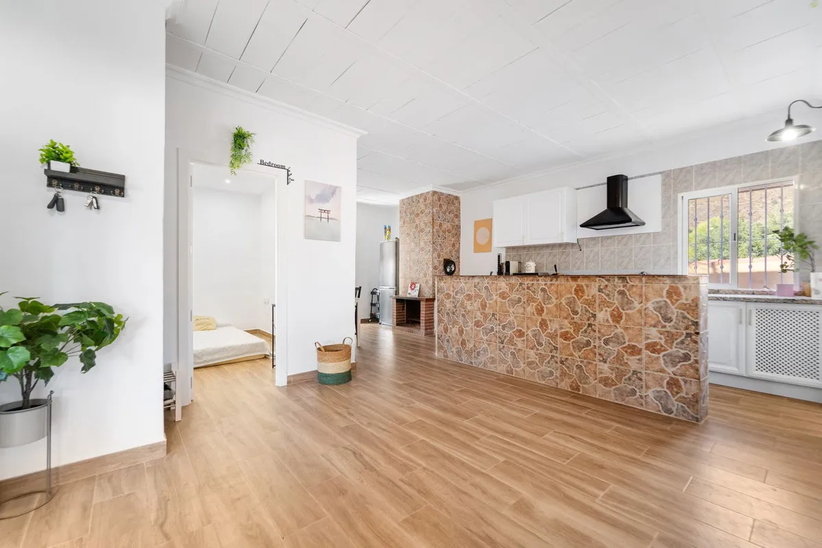 2c790896-c70a-4471-a7c5-483fce9b698e