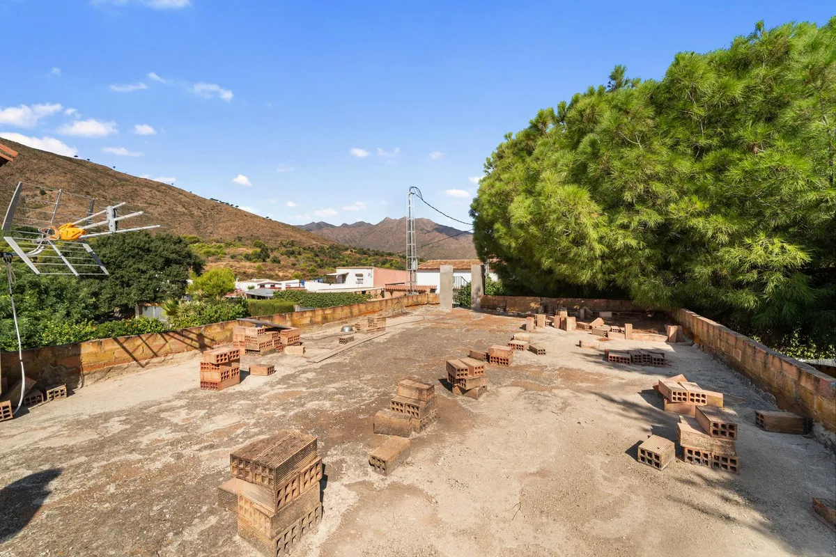 f453ba95-0d0f-45cc-ae77-d4d8a9097034