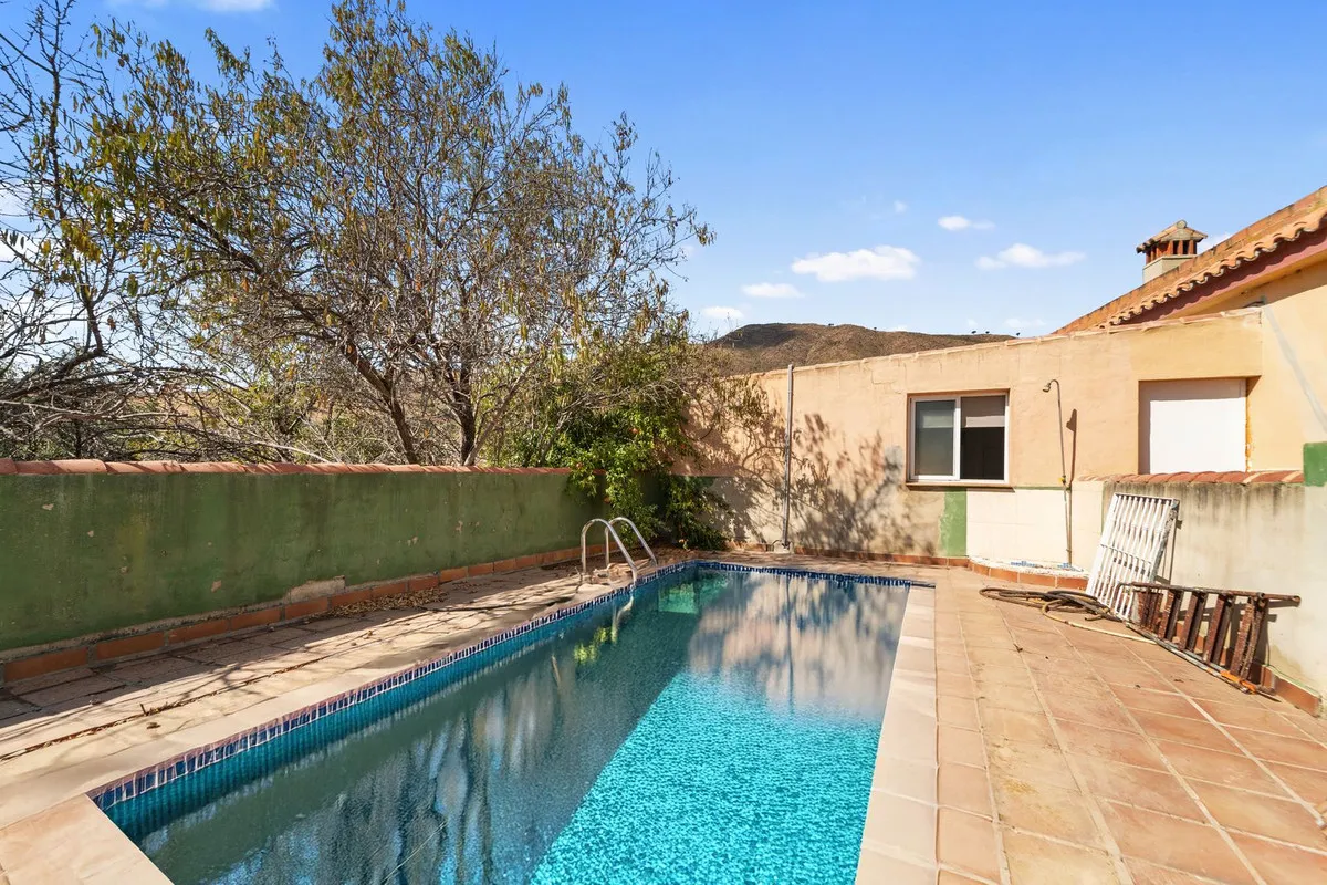 f63befeb-2141-40ce-afc9-fdd89d9148b4