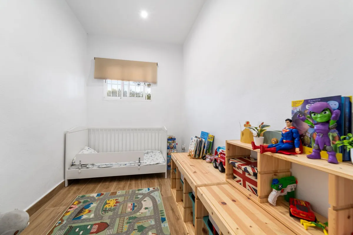 f8534f27-ad5d-4396-bbd4-8f7549611a00