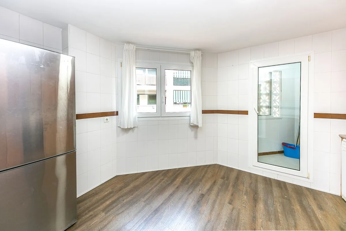 52dcf718-b228-45a9-8d07-2208a64a3327