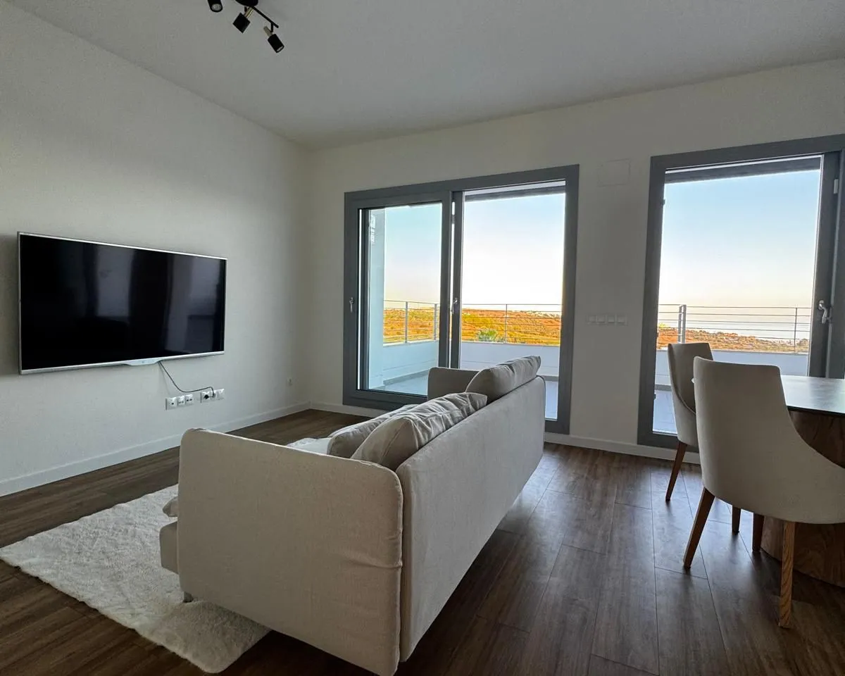 f0b4d4af-fc1b-4741-8c55-1a108ae774aa