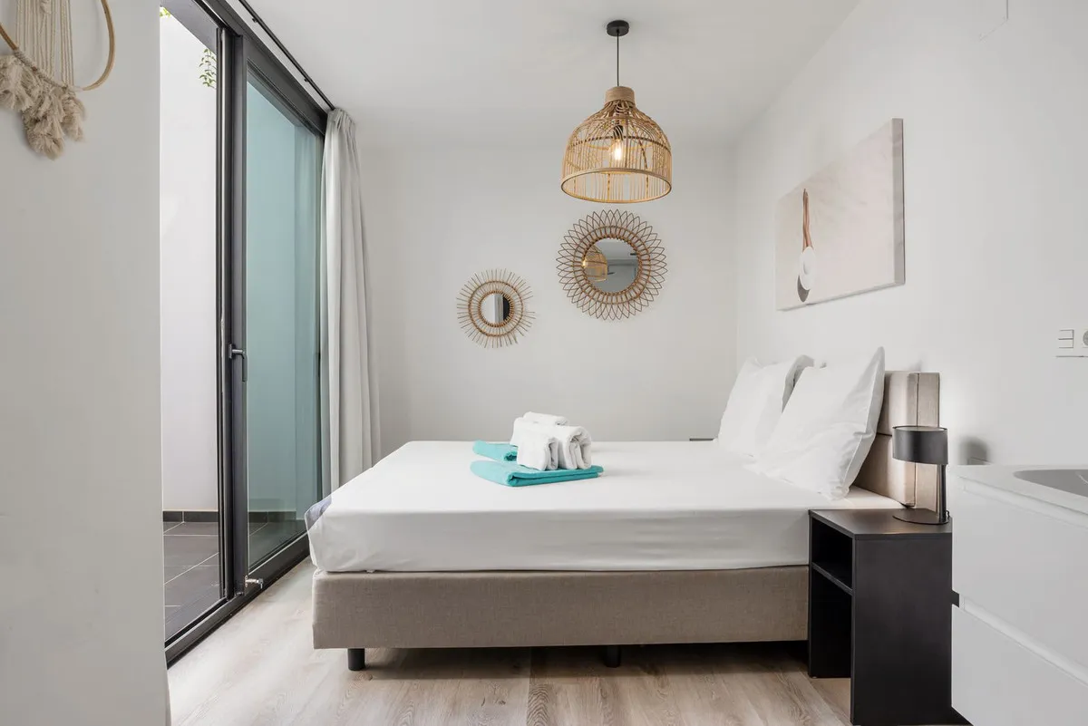 5b2d7a6b-4ebb-449c-8ad0-e25f561c5ed6