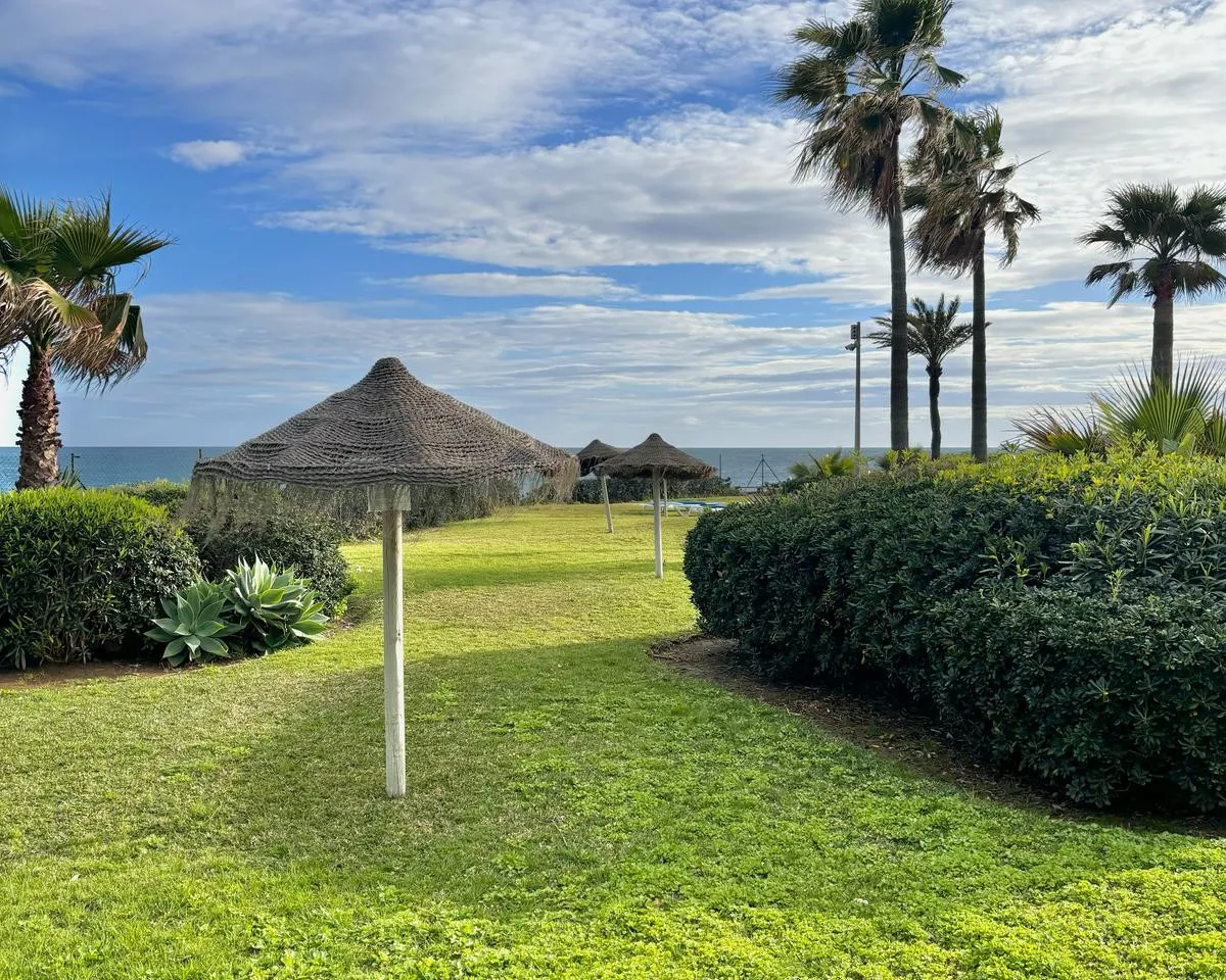 eff01ca1-9b0d-4c93-a3a6-4f203ddde73e