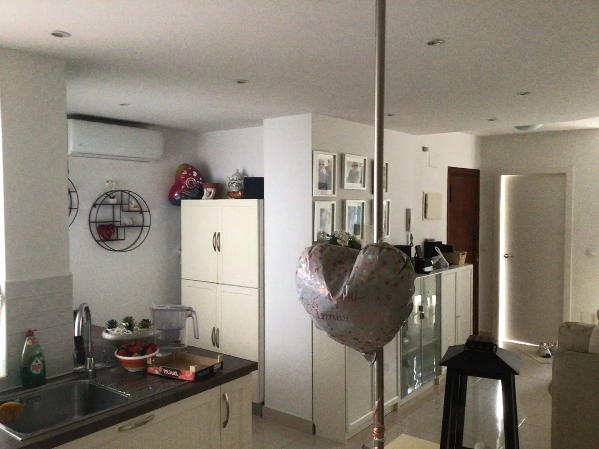 f7c5987c-7ba3-4e49-8c24-fefe973cdc18