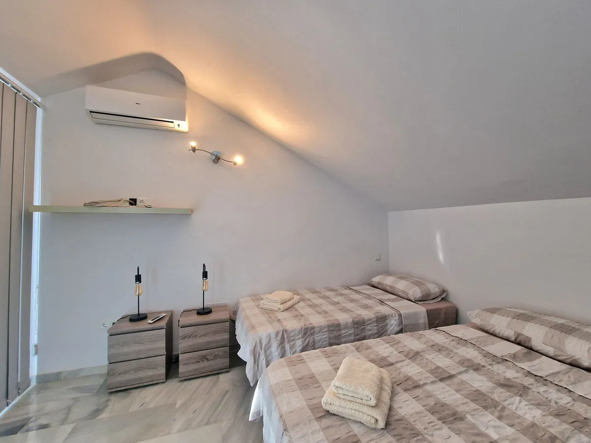 69672d5f-a0e7-45f3-9c4c-dea89f90f34f