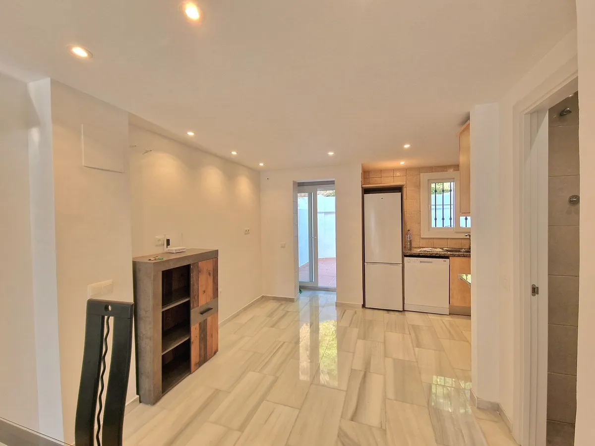 8b46ad39-7be3-4c72-ac3e-5f3a48220369