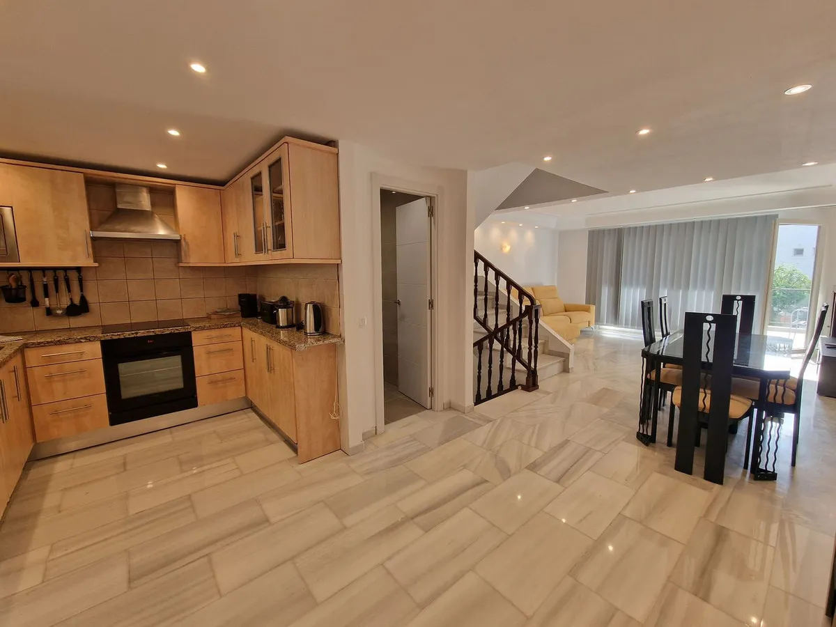 cab678aa-f2ac-4122-9996-9da622af5f97