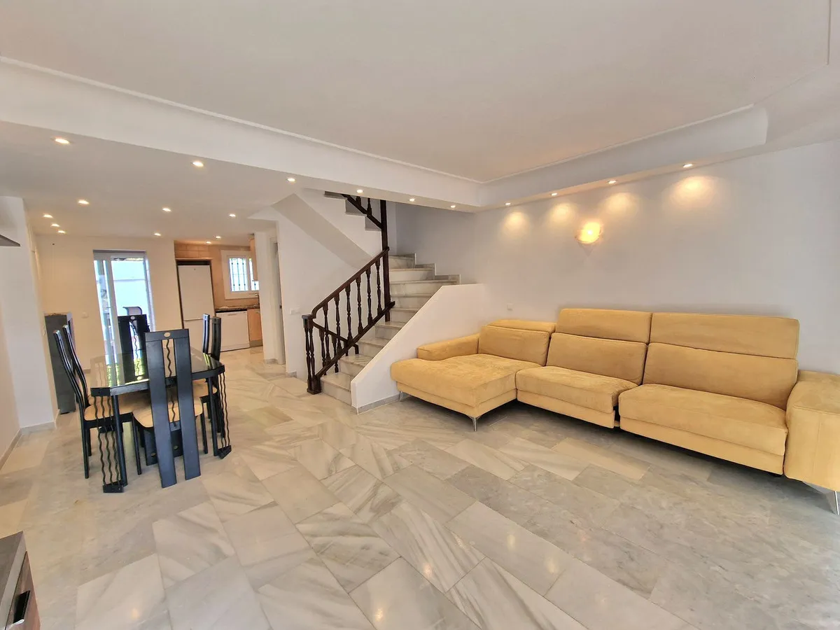 fc01d42f-36d3-4472-9308-d441fd931551