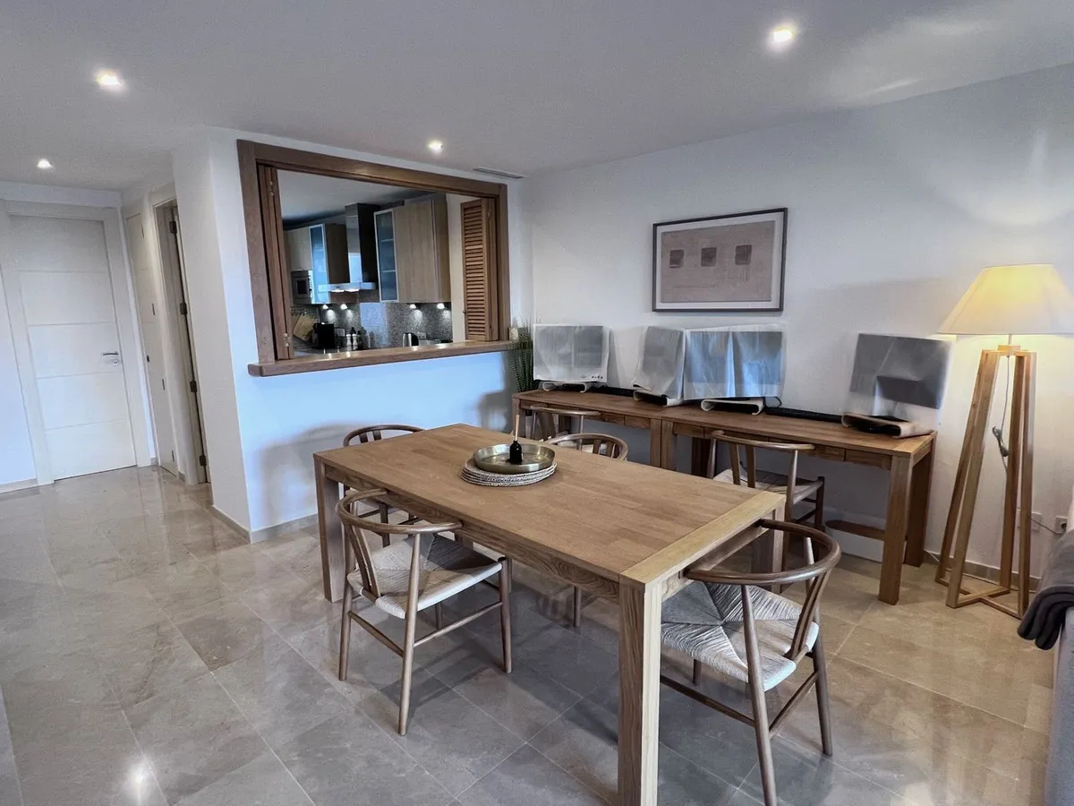 56b9c615-b7b0-4945-b5a7-19c4e40be666